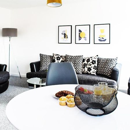 2 Bedroom Apartment Leamington Spa Hosted By Golden Key Lillington  エクステリア 写真