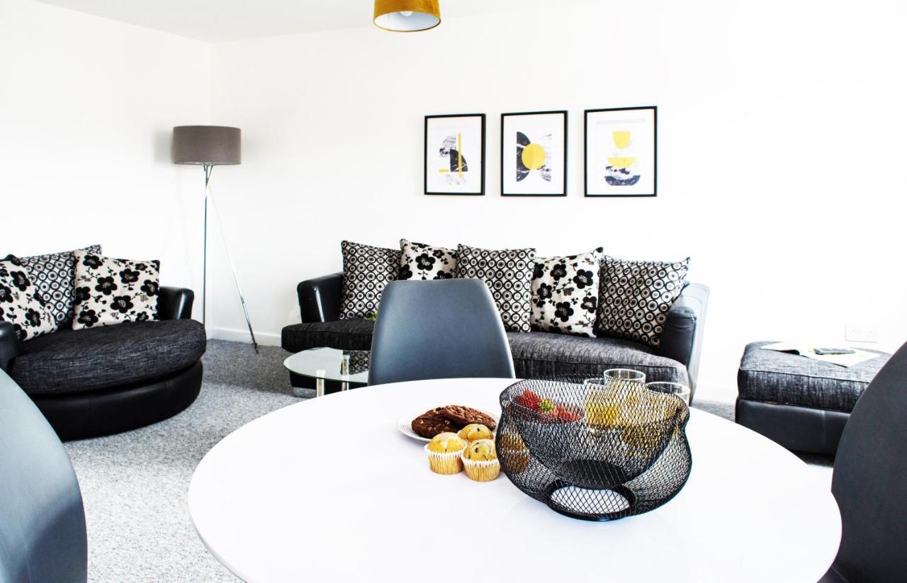 2 Bedroom Apartment Leamington Spa Hosted By Golden Key Lillington  エクステリア 写真